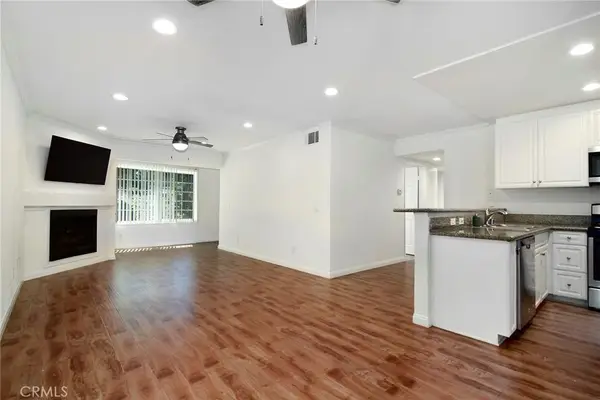 5525 Canoga Avenue #124, Woodland Hills, CA 91367
