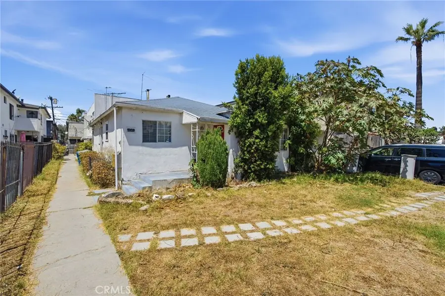1939 Chariton, Los Angeles, CA 90034 - #3