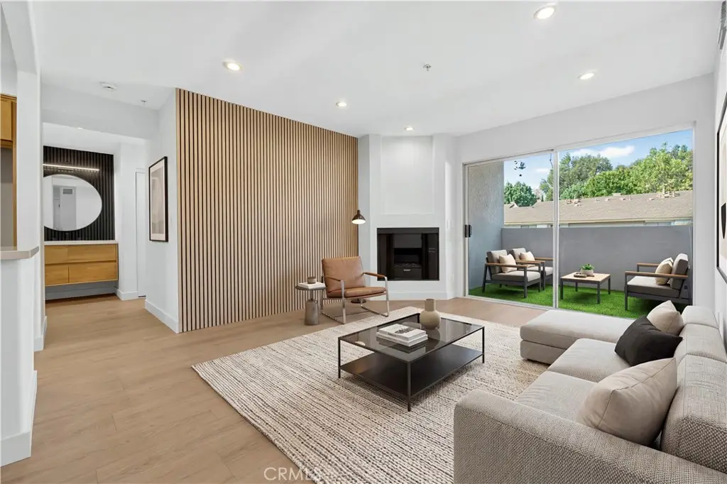 15455 Sherman, Van Nuys, CA 91406 - #1