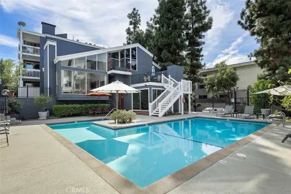 17711 Margate Street #316, Encino, CA 91316