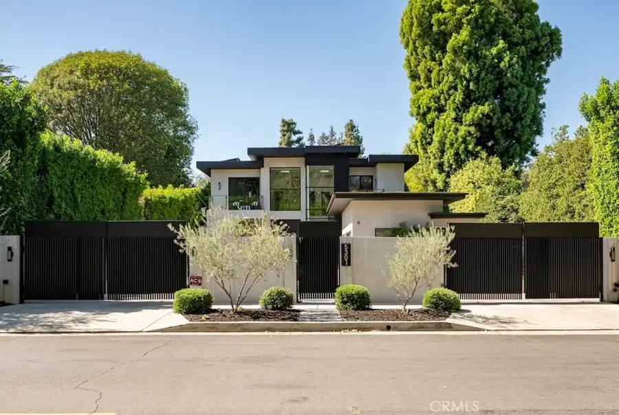 5301 Amestoy Avenue, Encino, CA 91316 - #2