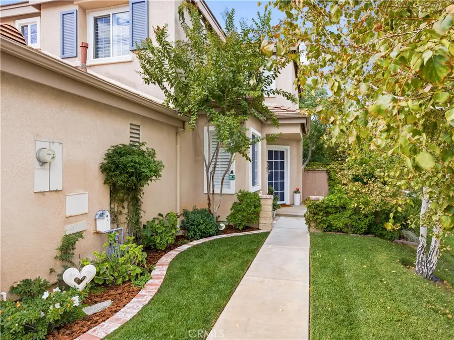23653 Silverhawk, Valencia, CA 91354 - #2