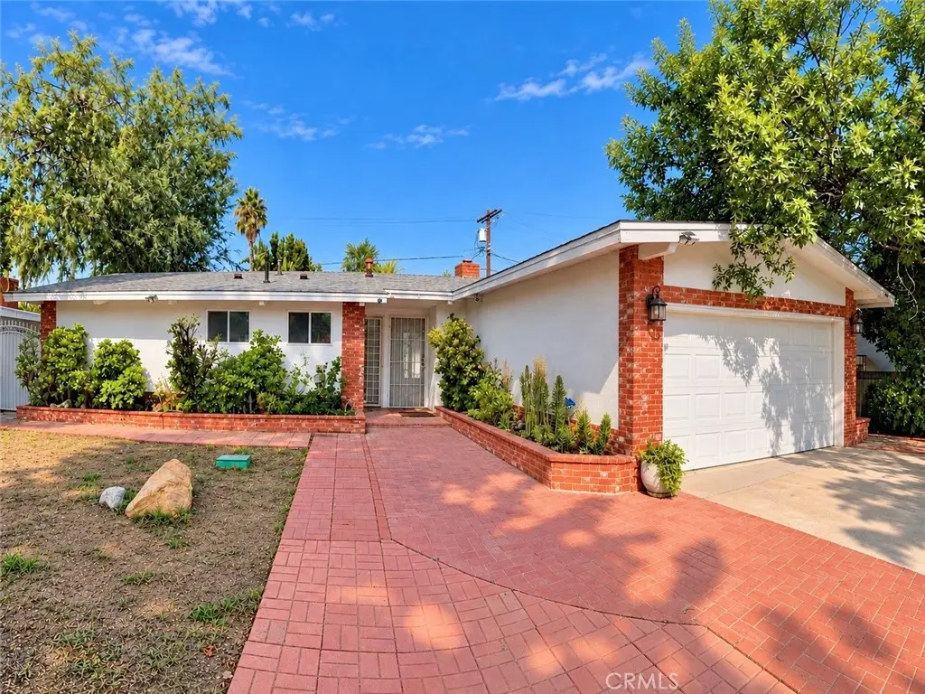 7727 Zelzah Avenue, Reseda, CA 91335 - #1