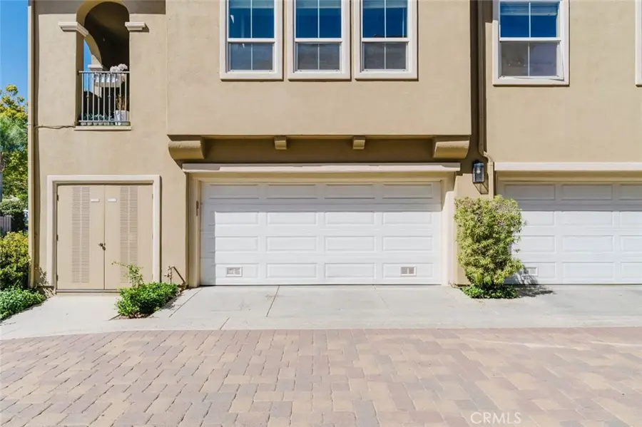 27028 Pebble Beach Drive, Valencia, CA 91381 - #3