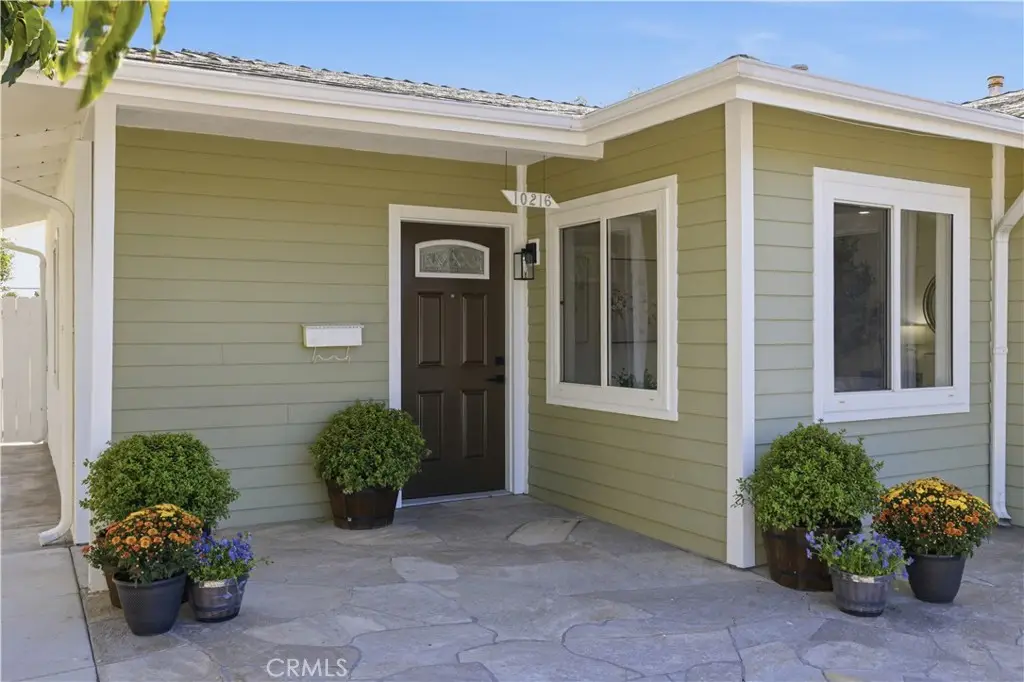 10216 Owensmouth, Chatsworth, CA 91311 - #1