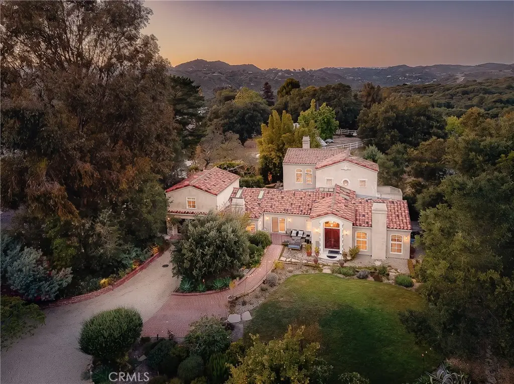 21149 Entrada Road, Topanga, CA 90290 - #1