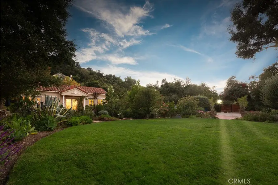 21149 Entrada Road, Topanga, CA 90290 - #3