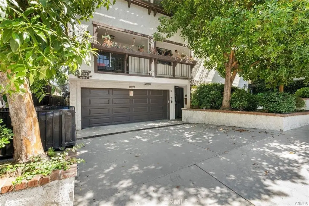 14207 Dickens, Sherman Oaks, CA 91423 - #1