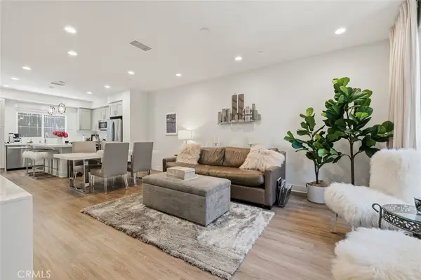 10738 Bloomfield, Toluca Lake, CA 91602