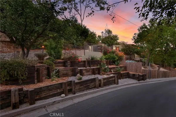 367 W Avenue 42, Mount Washington, CA 90065