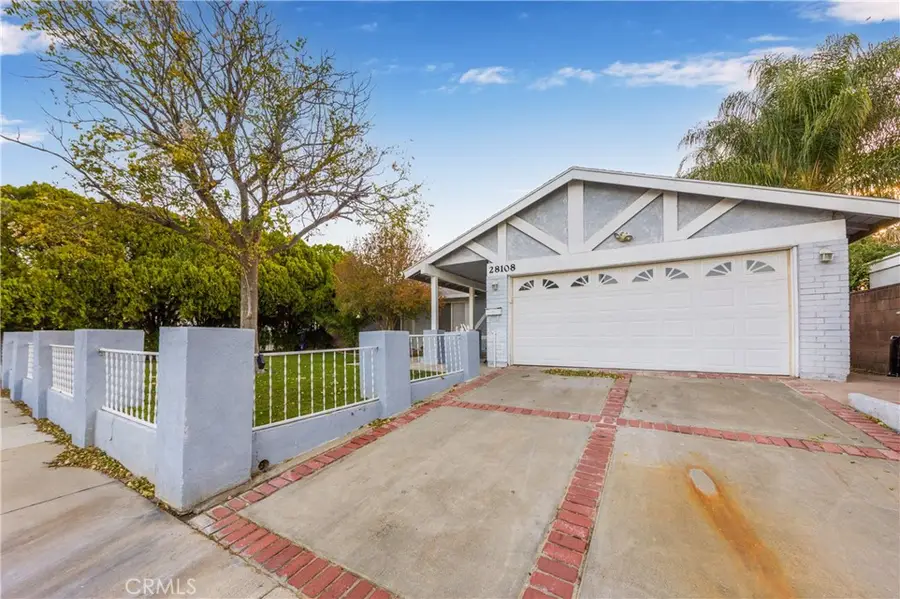 28108 Oaklar Drive, Saugus, CA 91350 - #2