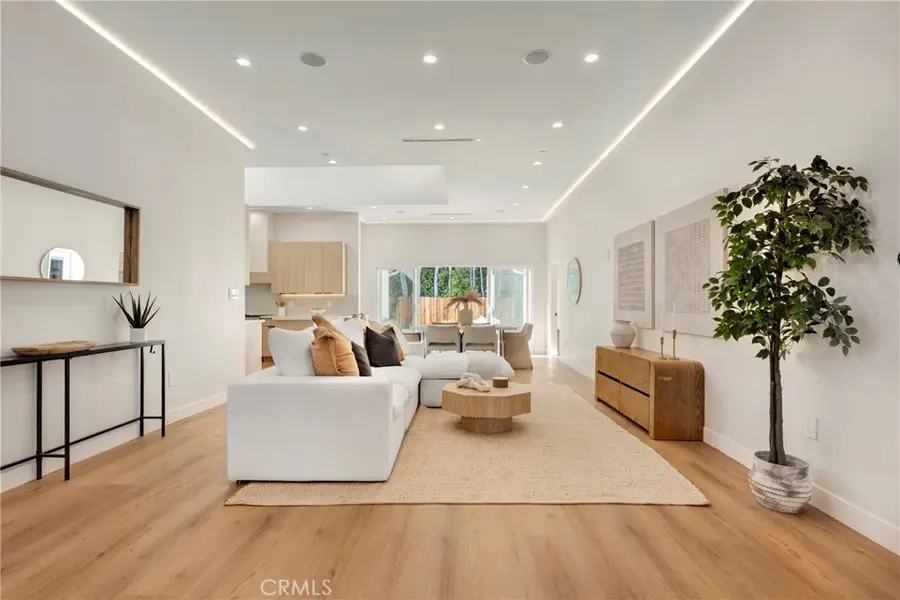 5951 Alonzo Avenue, Encino, CA 91316 - #3