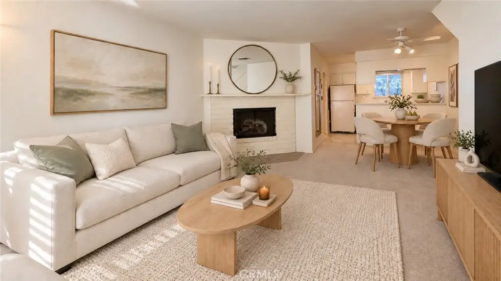 22113 Oxnard Street, Woodland Hills, CA 91367 - #1