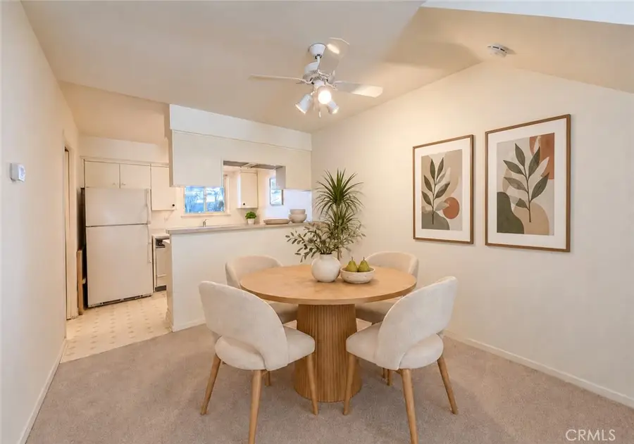 22113 Oxnard Street, Woodland Hills, CA 91367 - #3