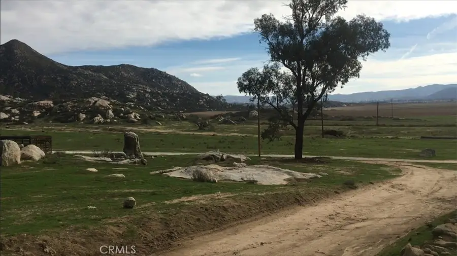 1890 S State Street, Hemet, CA 92543 - Image #3