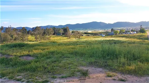 1 Monroe Ave & Larchmont, Murrieta, CA 92563