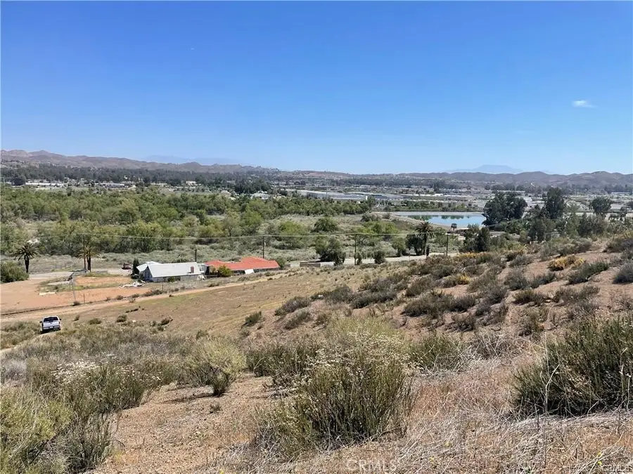 19 Bay Avenue, Lake Elsinore, CA 92530 - #3