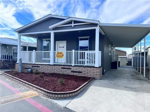 1445 Florida Avenue W #32, Hemet, CA 92543