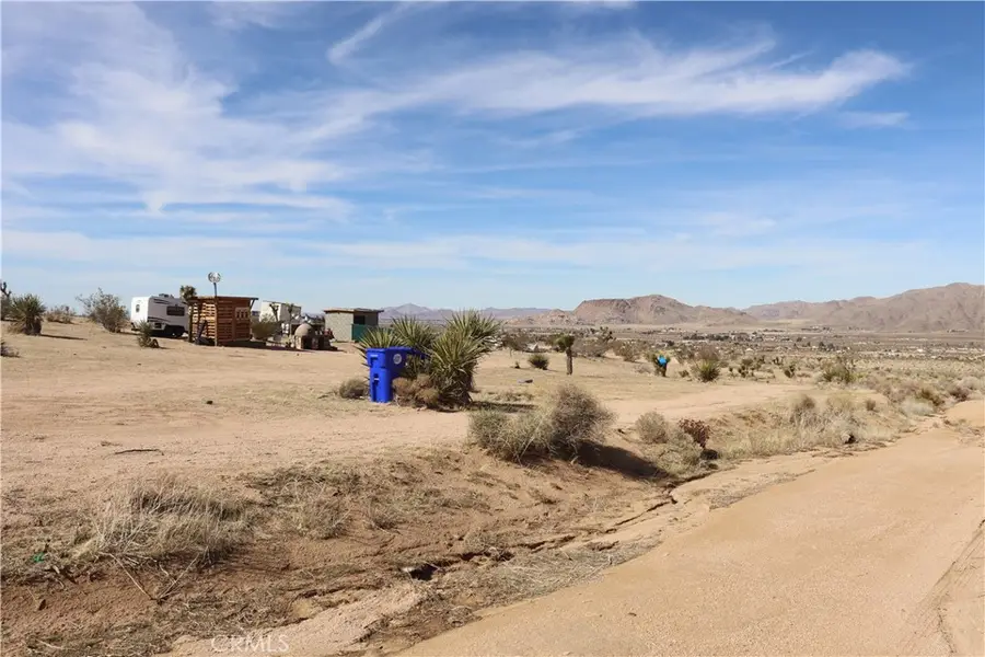 9654 N Corto Road, Apple Valley, CA 92308 - Image #2