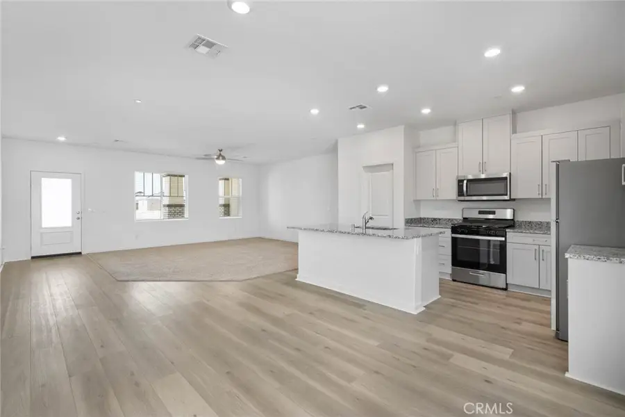 11299 Lancer Lane, Victorville, CA 92392 - Image #3