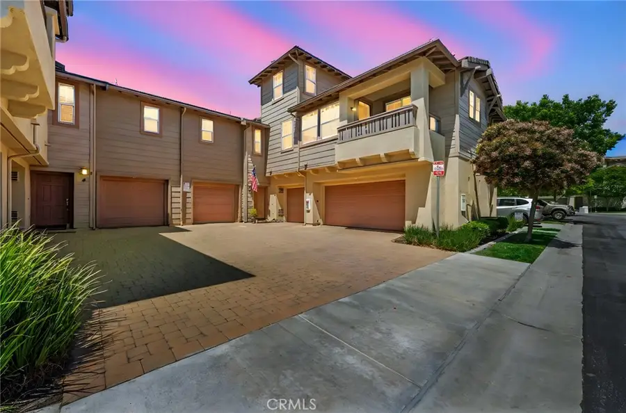 41527 Blue Canyon #3, Murrieta, CA 92562 - Image #2