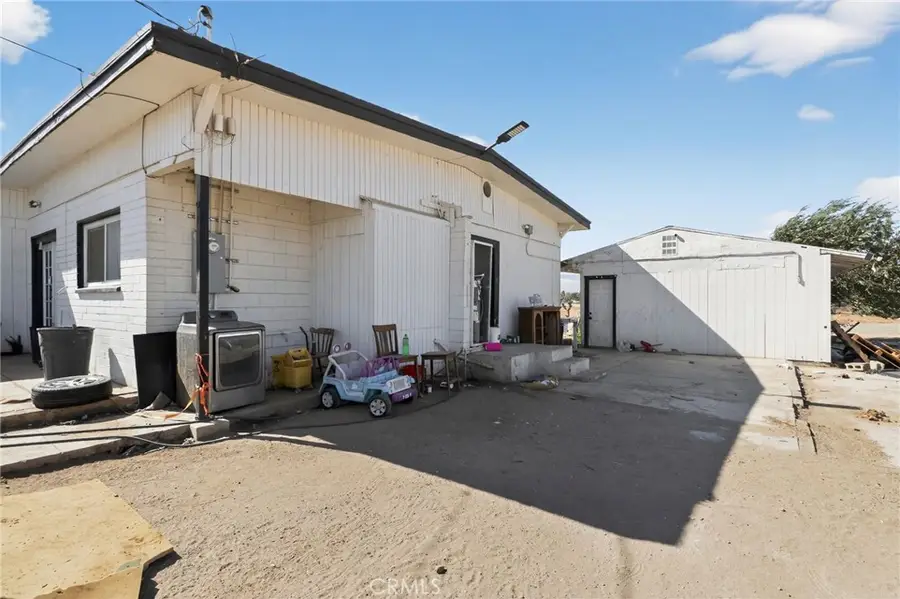 11550 Cactus, Phelan, CA 92371 - Image #3