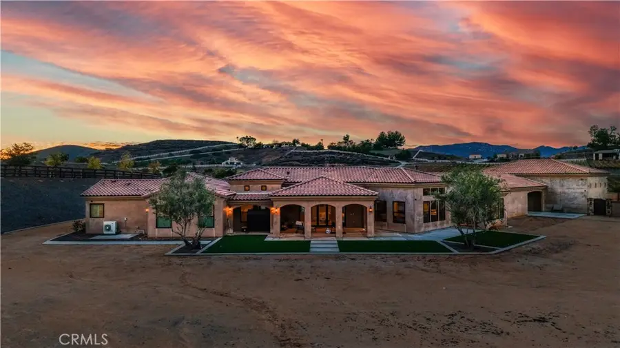 39760 Amber Court, Murrieta, CA 92562 - Image #2