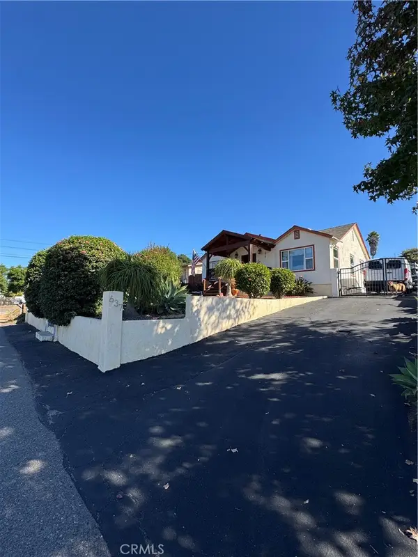 637 Iowa, Fallbrook, CA 92028