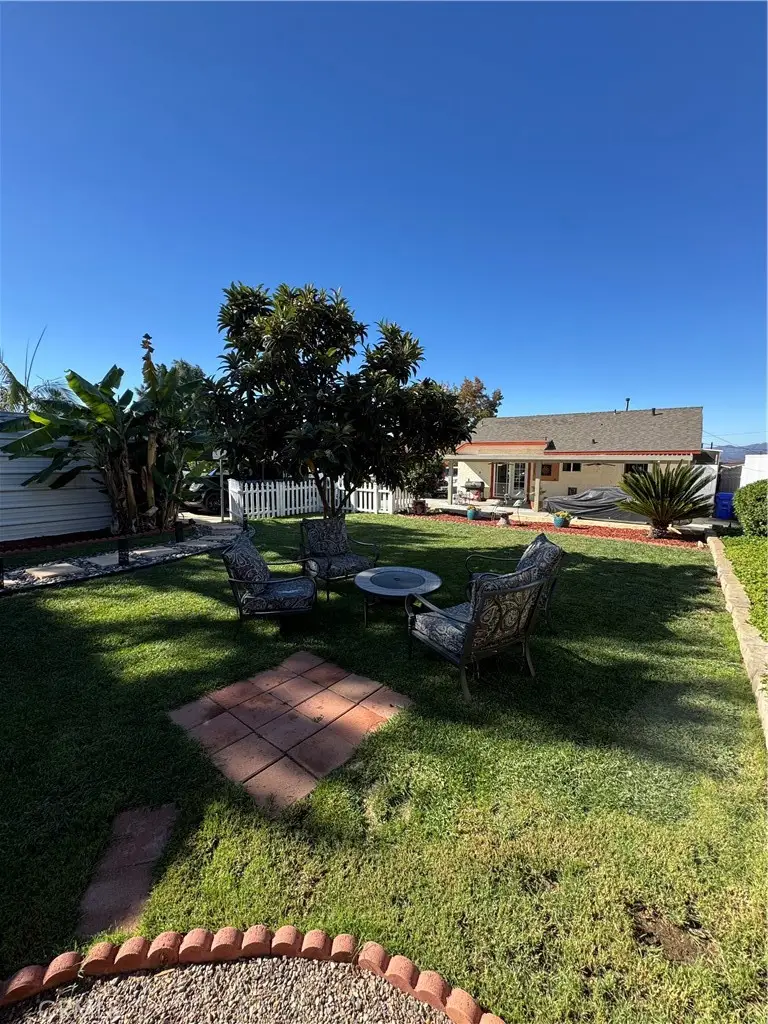 637 Iowa, Fallbrook, CA 92028 - Image #2