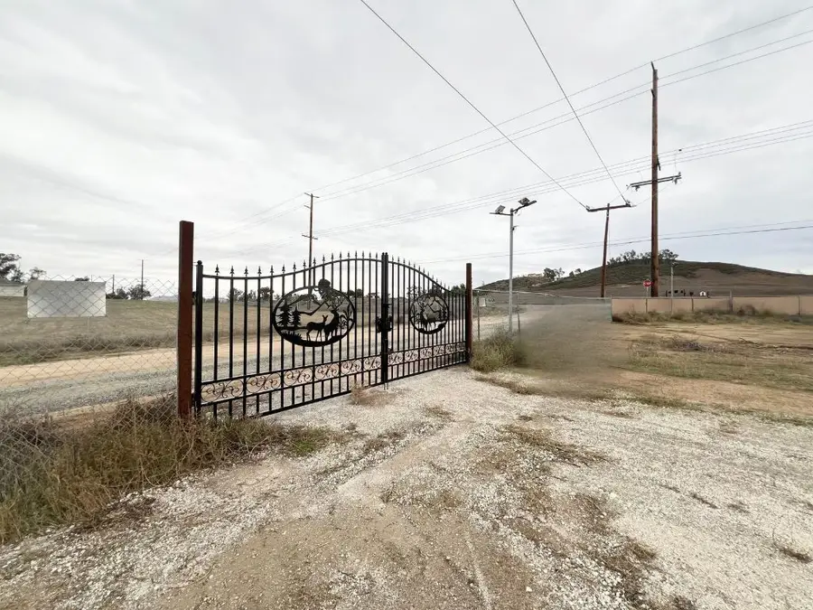 33761 Leon Rd, Winchester, CA 92596 - Image #2