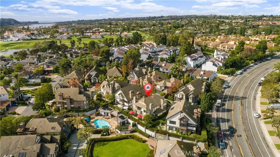 7373 Alicante, Carlsbad, CA 92009 - Image #2