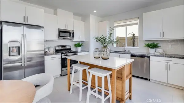 17848 Kinley Street, Hesperia, CA 92345