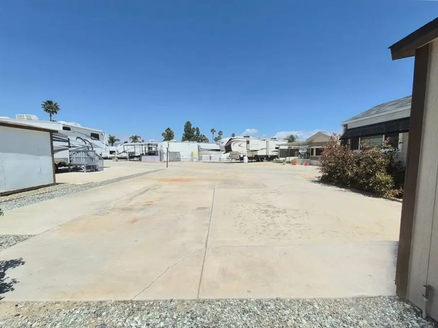 1295 S Cawston Avenue, Hemet, CA 92545 - #3