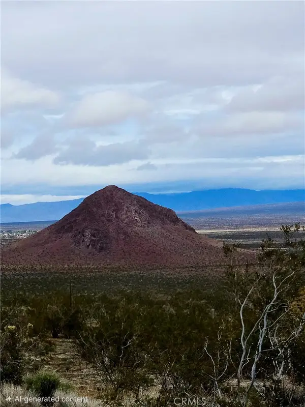 1 Twinn Buttes Avenue, California City, CA 93505