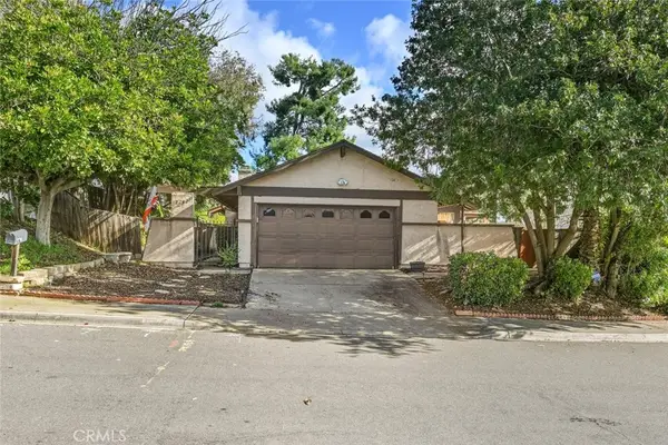 2202 Village Road, Escondido, CA 92026