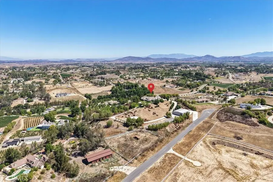 42160 Calle Barbona, Temecula, CA 92592 - #2
