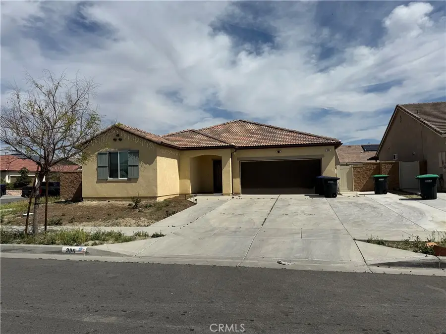 996 Forster, Hemet, CA 92543 - #2