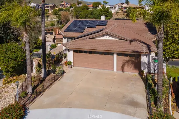 22176 Dogie, Canyon Lake, CA 92587