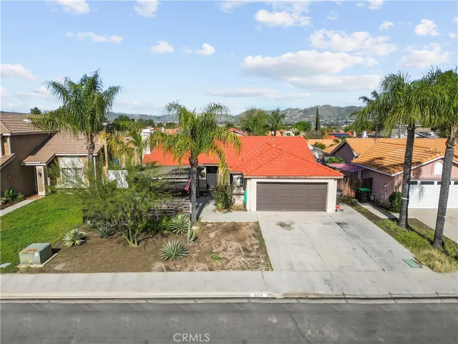 19250 Henshaw Court, Lake Elsinore, CA 92530 - #2