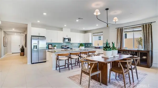 17561 Bassets Street, Hesperia, CA 92345