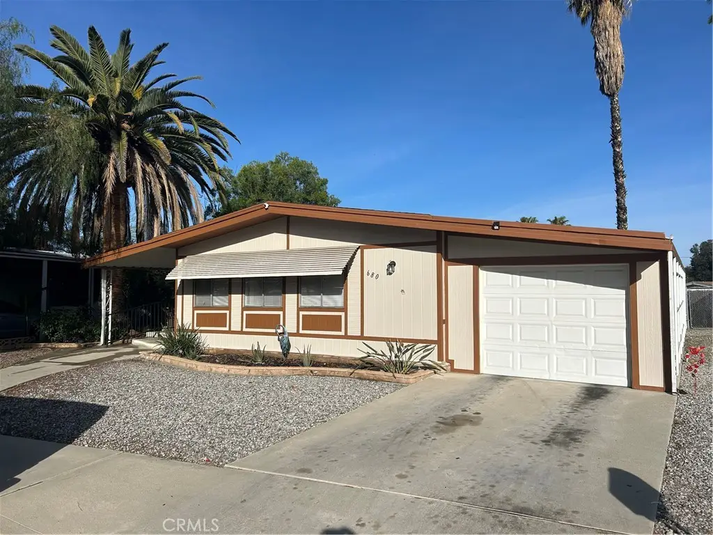 680 Camino Real, Hemet, CA 92543 - #1