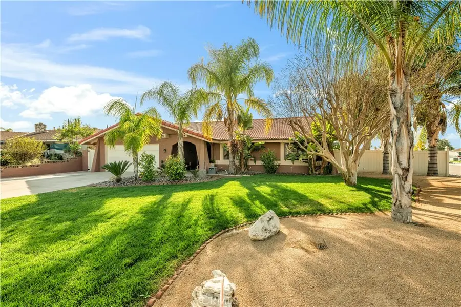 25907 New Chicago, Hemet, CA 92544 - #2