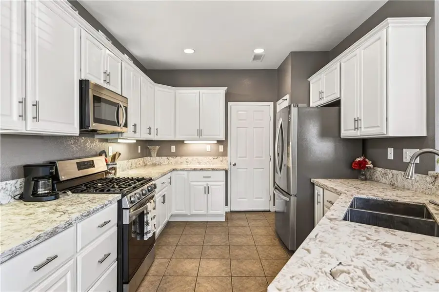 5759 Mapleview Drive, Jurupa Valley, CA 92509 - #2