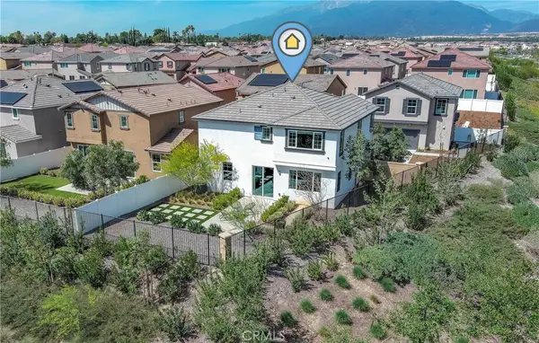 2435 Gunner Ridge Way, Rialto, CA 92377