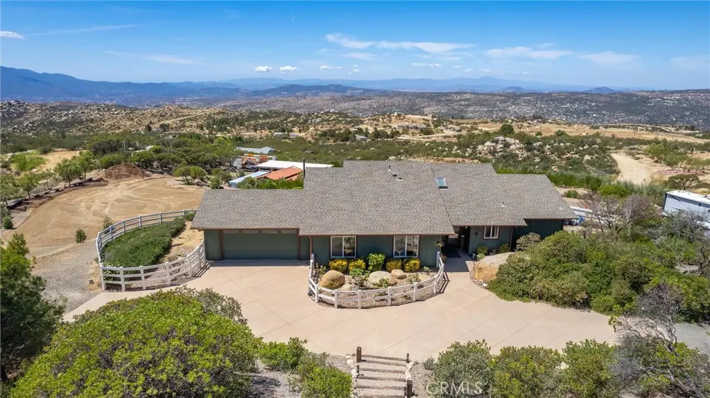 40230 Crazy Horse Canyon Road, Aguanga, CA 92536 - #1