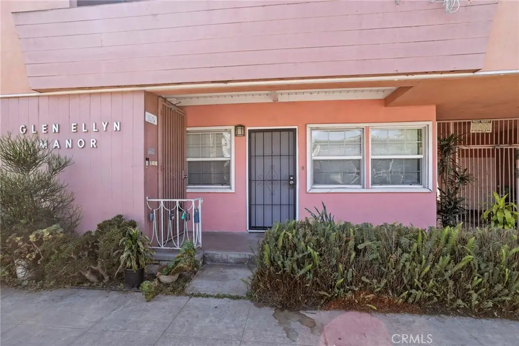 930 E 1st, Long Beach, CA 90802 - #1