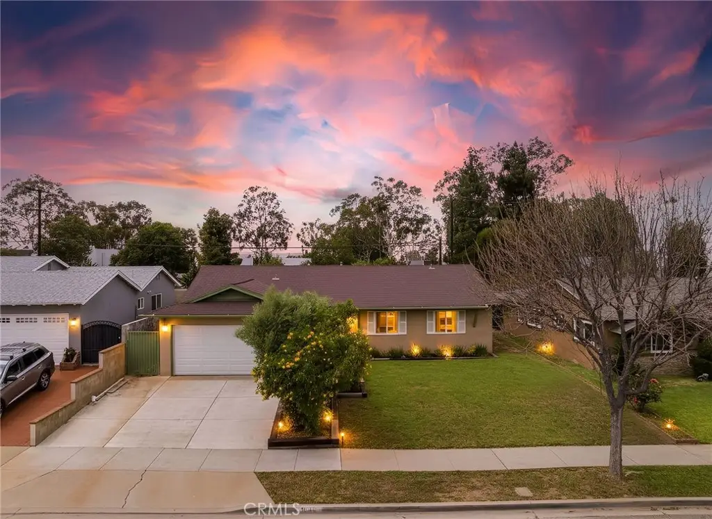 1040 Sapphire Lane, Corona, CA 92882 - #1