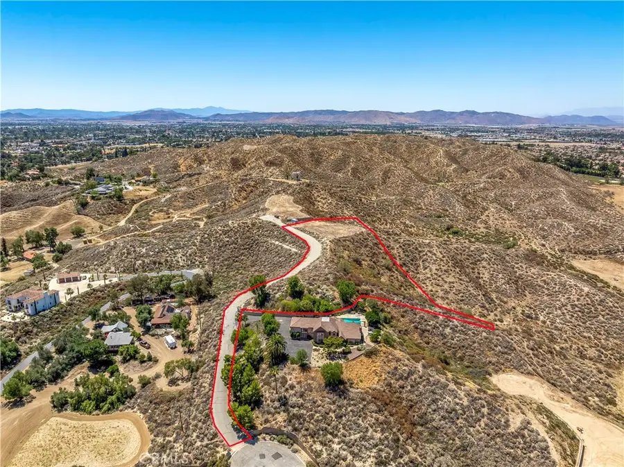 4020 Charlton Avenue, Hemet, CA 92544 - #2