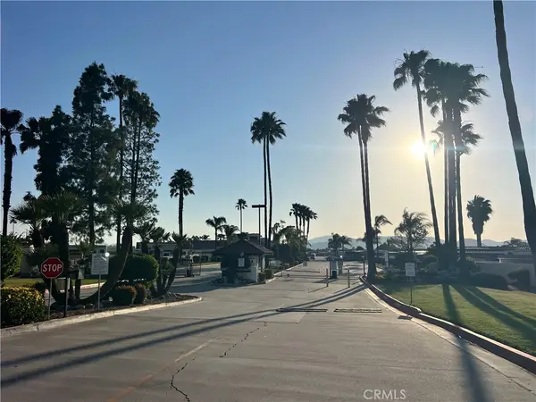 1295 S Cawston #423, Hemet, CA 92545