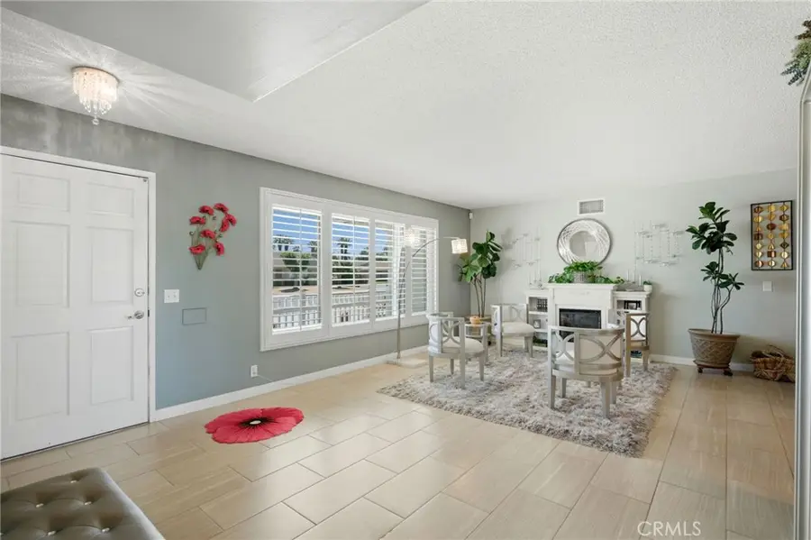 411 Brentwood, Hemet, CA 92543 - #3